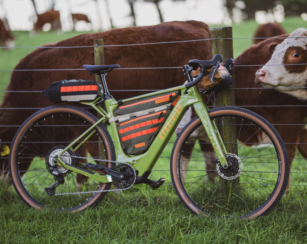 Hybridizer Rando E-Gravel Bike electric bike – Kiwi eRide